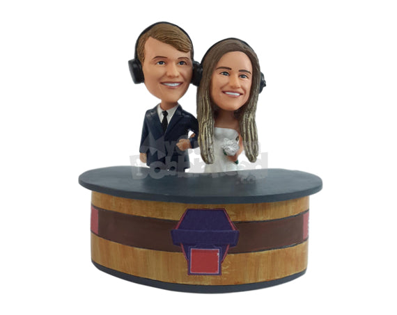 Reporter couple marrying on a live stream during the season's game Personalized Bobblehead Reporter couple marrying on a live stream during the season's game Personalized Bobblehead